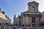 Bibliothèque et église St-Michel